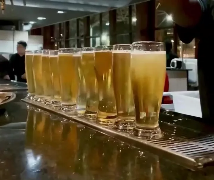 A round of draft beer